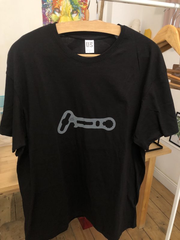 T-SHIRT taglia XL